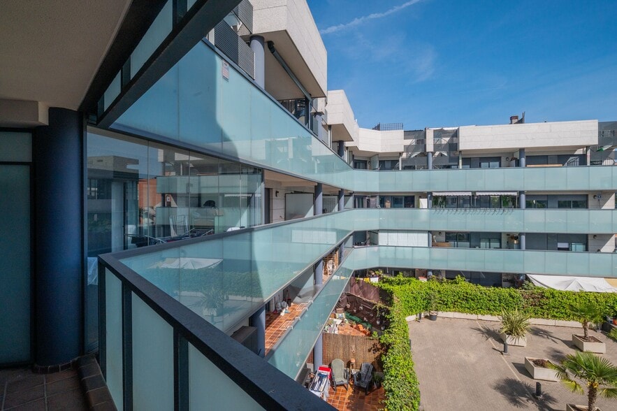 Oficina en Alcorcón, Madrid en venta - Foto del edificio - Imagen 3 de 6