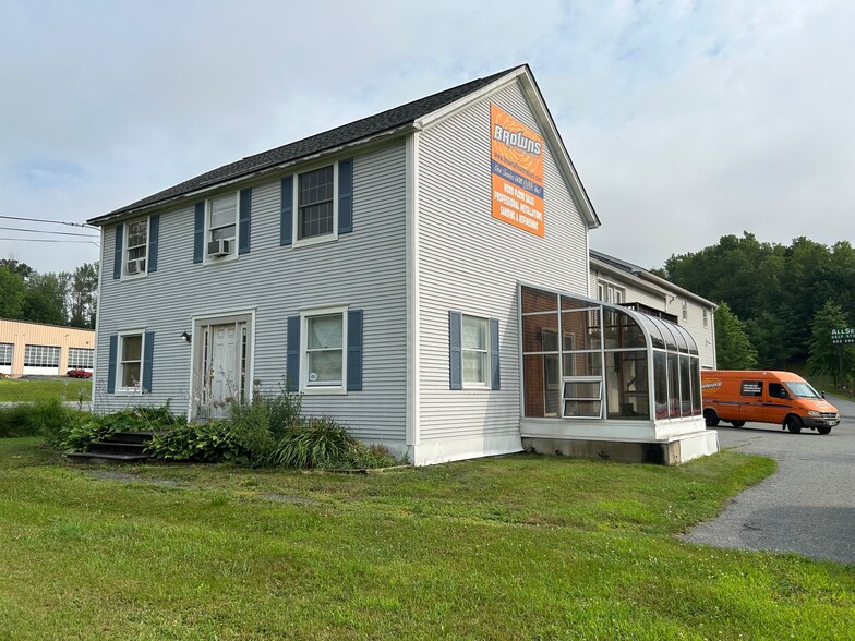 2617 Hartford Ave. Ave, White River Junction, VT en venta - Foto principal - Imagen 1 de 15