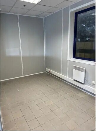 Más detalles de 2 Avenue Jean Monnet, Lieu-Saint-Amand - Oficina en alquiler