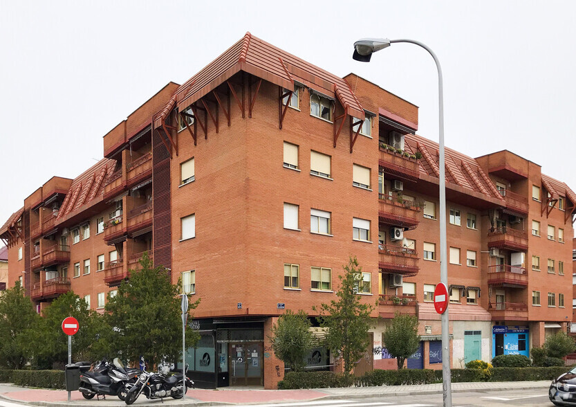 Calle Calderón, Madrid, Madrid en venta - Foto del edificio - Imagen 2 de 3