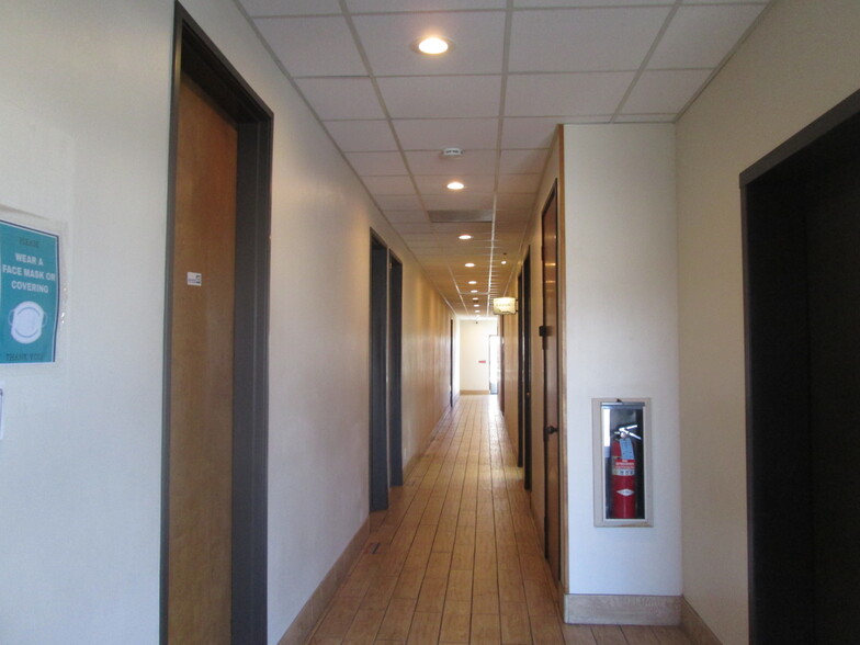 7300 Alondra Blvd, Paramount, CA en alquiler - Foto del interior - Imagen 2 de 14