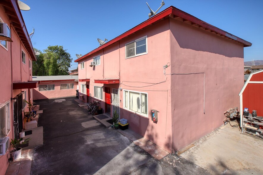 11964-11966 Runnymede St, North Hollywood, CA en venta - Foto principal - Imagen 3 de 25