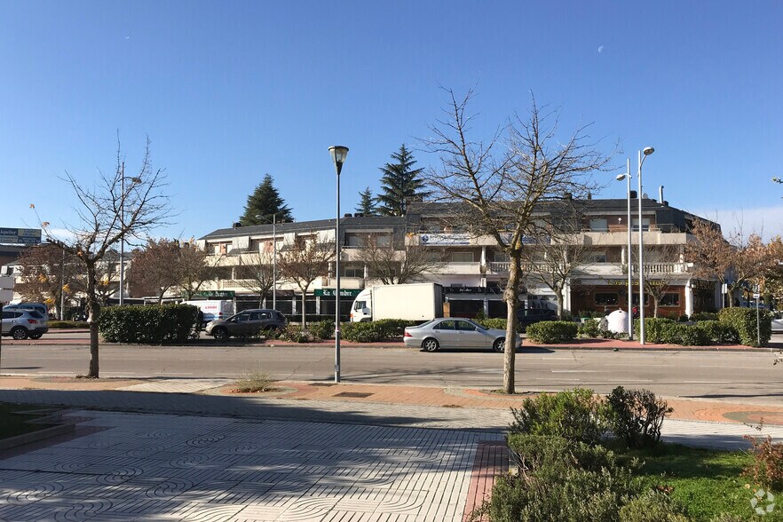 Calle Oslo, 1, Pozuelo de Alarcón, Madrid en alquiler - Foto del edificio - Imagen 2 de 2