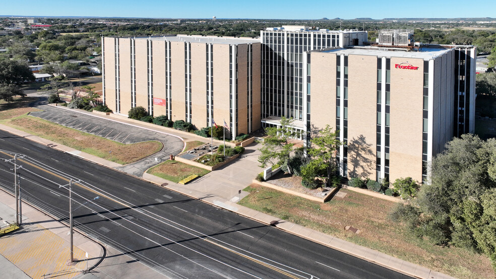 2701 S Johnson St, San Angelo, TX en venta - Foto del edificio - Imagen 1 de 18