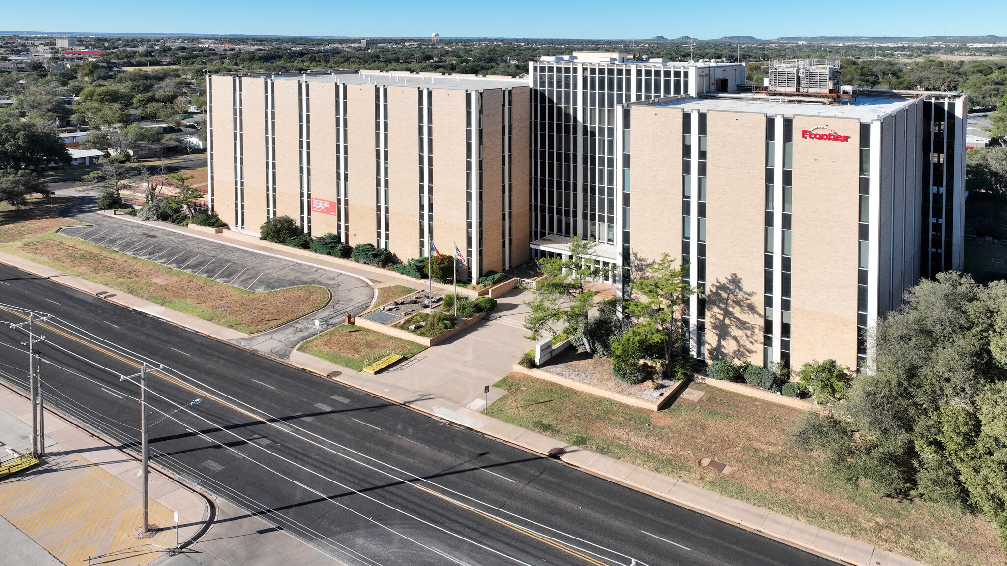 2701 S Johnson St, San Angelo, TX en venta Foto del edificio- Imagen 1 de 19