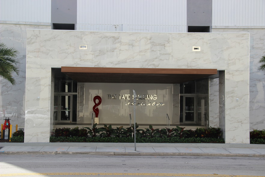 7300 N Kendall Dr, Miami, FL en alquiler - Foto del edificio - Imagen 3 de 7