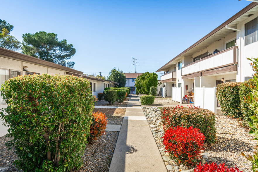 10335 White Rock Rd, Rancho Cordova, CA en venta - Foto del edificio - Imagen 3 de 18