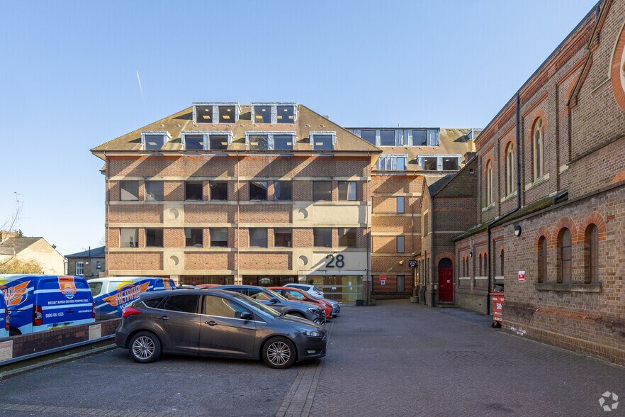 28 Clarendon Rd, Watford en alquiler - Foto del edificio - Imagen 2 de 5