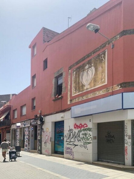 Edificio residencial en Malgrat de Mar, Barcelona en venta - Foto del edificio - Imagen 3 de 10