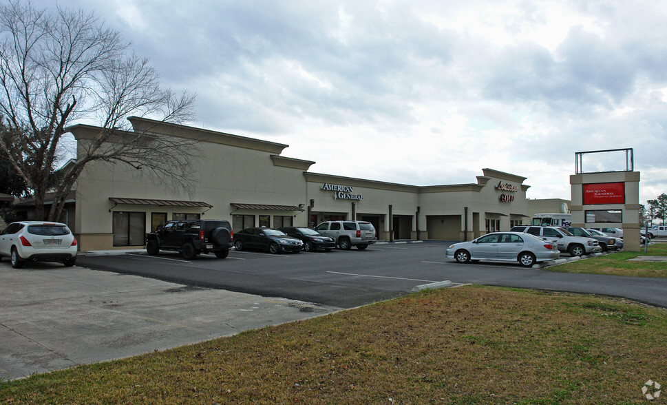 5525 S Sherwood Forest, Baton Rouge, LA en alquiler - Foto del edificio - Imagen 2 de 8