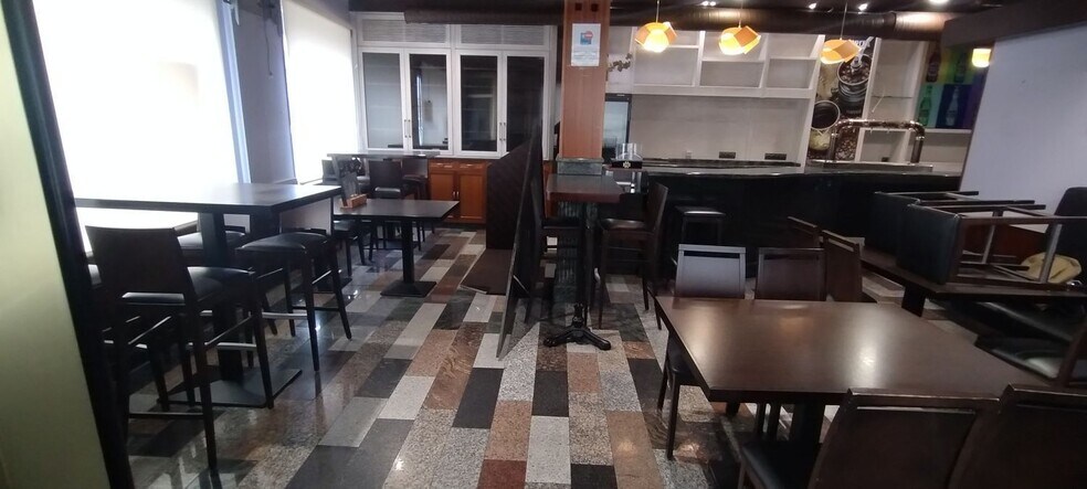 Local en Narón, La Coruna en venta - Foto del interior - Imagen 3 de 49