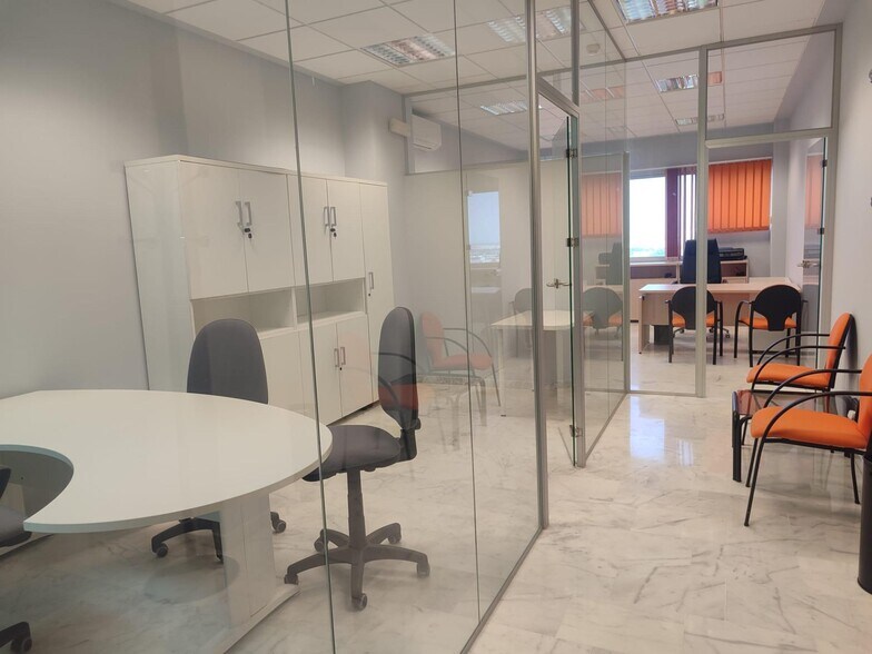 Avenida del Aljarafe, 1, Tomares, Sevilla en alquiler - Foto del interior - Imagen 3 de 9