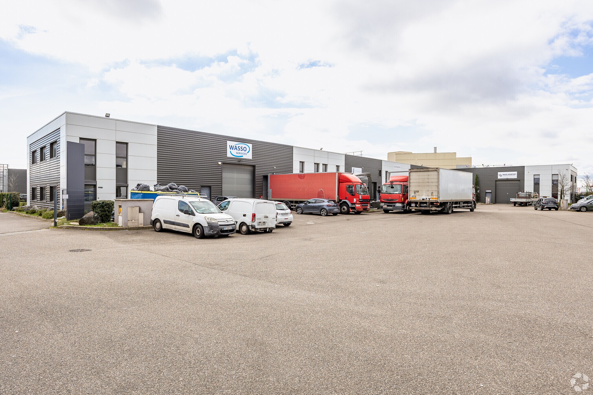 Flex en Chassieu en alquiler Foto principal- Imagen 1 de 3