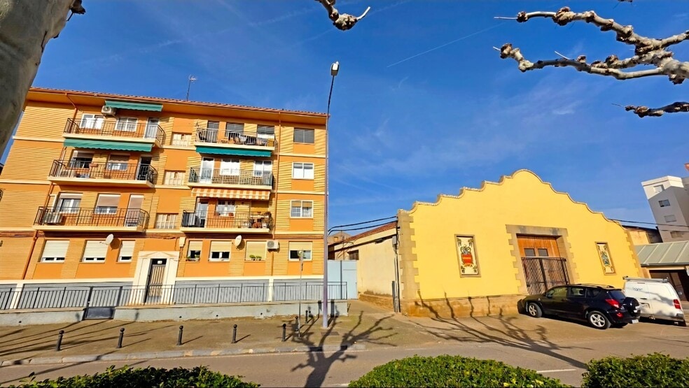 Avenida del Ejército, 18, Cariñena, Zaragoza en venta - Foto del edificio - Imagen 2 de 2