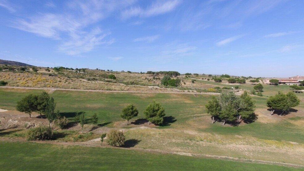 Terreno en Villa de Otura, Granada en venta - Foto del edificio - Imagen 3 de 19