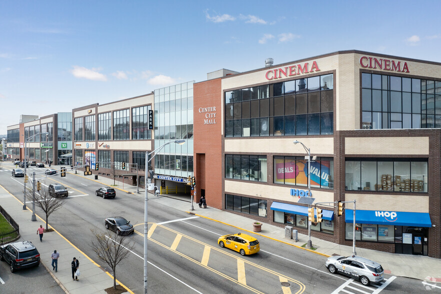 301 Main St, Paterson, NJ en alquiler - Foto del edificio - Imagen 1 de 5