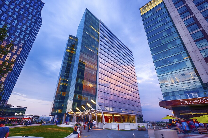 7900 Tysons One Pl, Tysons, VA en alquiler - Foto del edificio - Imagen 1 de 10