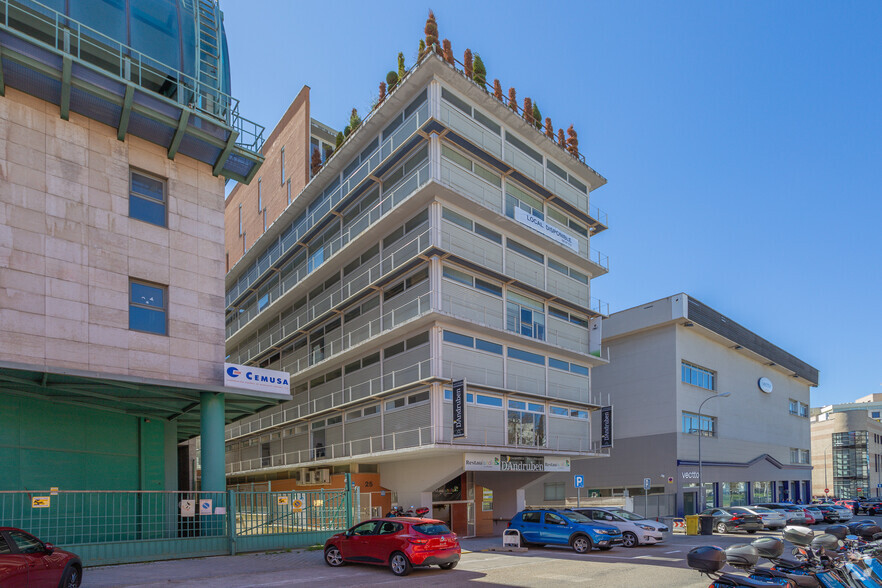 Oficinas en Madrid, MAD en alquiler - Foto del edificio - Imagen 2 de 2