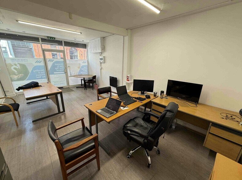 54 Marsh Street South, Stoke On Trent en venta - Foto del interior - Imagen 3 de 11