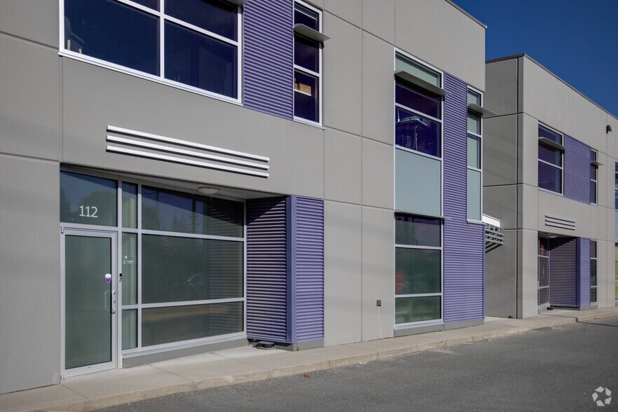 8889 Laurel St, Vancouver, BC en alquiler - Foto del edificio - Imagen 2 de 14