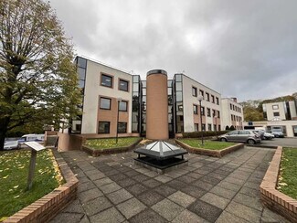 Más detalles de 3 Bis Rue Du Petit Robinson, Jouy-en-Josas - Oficina en venta