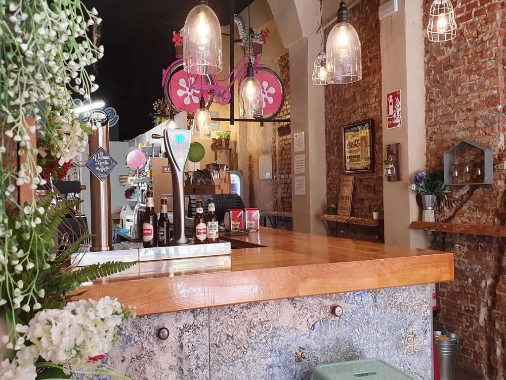 Local en Madrid, Madrid en alquiler Foto del edificio- Imagen 1 de 2