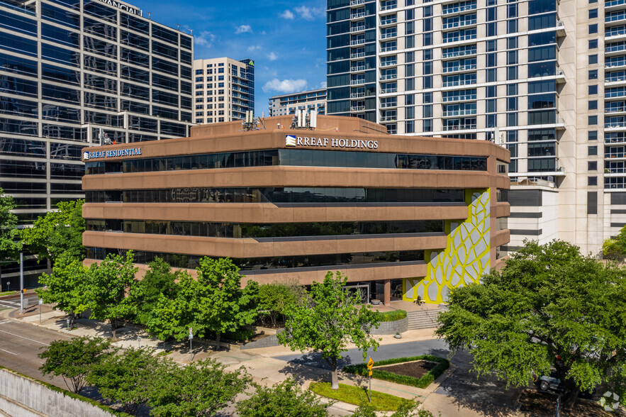 1909 Woodall Rodgers Fwy, Dallas, TX en alquiler - Foto del edificio - Imagen 1 de 6