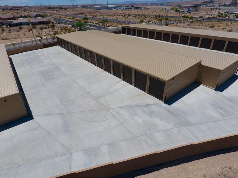 2601 Laughlin View Dr, Bullhead City, AZ en venta - Foto del edificio - Imagen 2 de 8