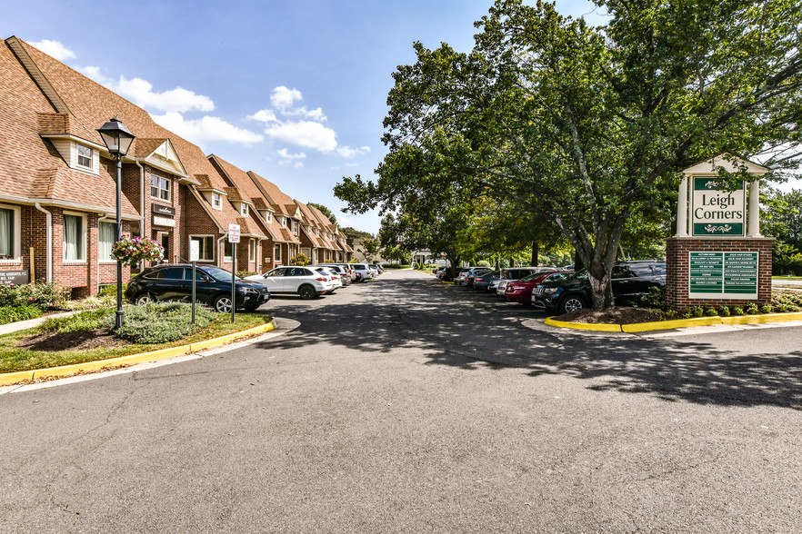 10130-10134 Colvin Run Rd, Great Falls, VA en venta - Foto del edificio - Imagen 2 de 9