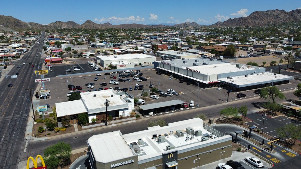 8905-8911 N 7th St, Phoenix, AZ en alquiler - Foto del edificio - Imagen 2 de 2