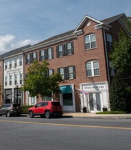 104 Merchant Ave, Mount Joy, PA en alquiler Foto del edificio- Imagen 1 de 20