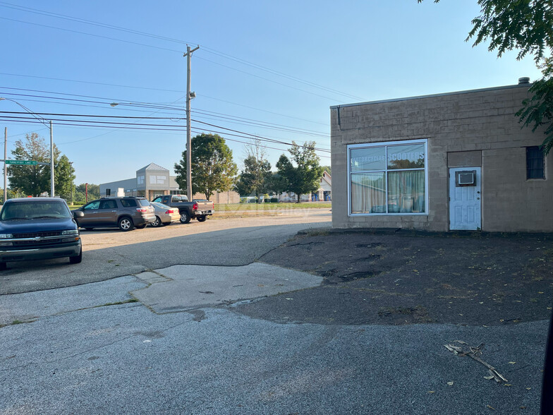 4061 S Main St, Akron, OH en venta - Foto del edificio - Imagen 3 de 6