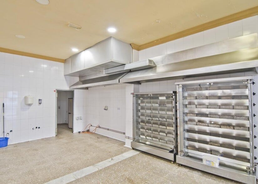 Local en Motril en venta - Foto del interior - Imagen 2 de 8