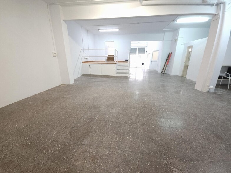 Edificio residencial en Sant Joan Despí, Barcelona en venta - Foto del interior - Imagen 3 de 3