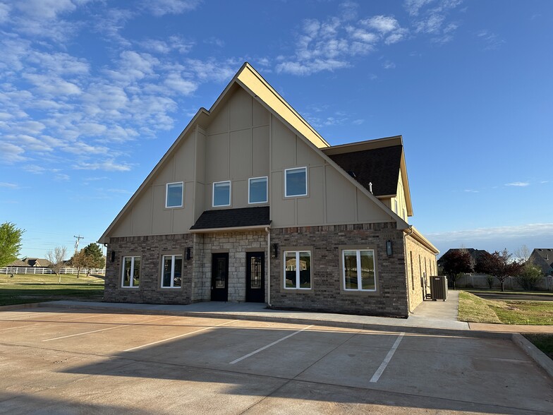 15220 Traditions Blvd, Edmond, OK en alquiler - Foto del edificio - Imagen 1 de 5