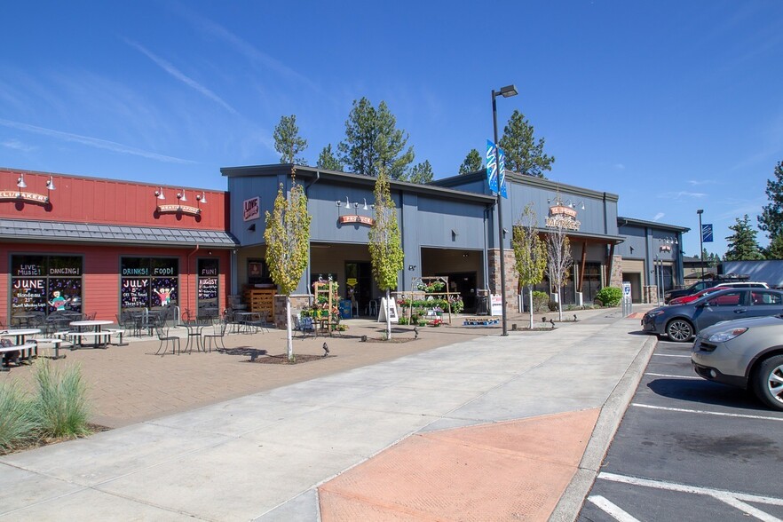 19530 Amber Meadows Dr, Bend, OR en alquiler - Foto del edificio - Imagen 1 de 14