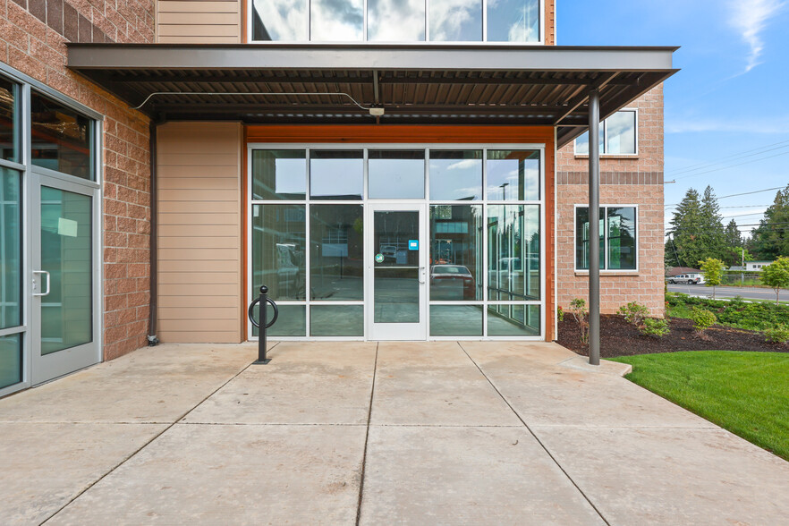 21600 SE Stark St, Gresham, OR en alquiler - Foto del edificio - Imagen 2 de 28