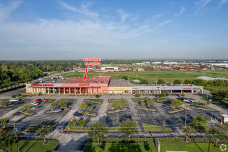 2004-2032 N Main St, Pearland, TX - VISTA AÉREA  vista de mapa - Image1