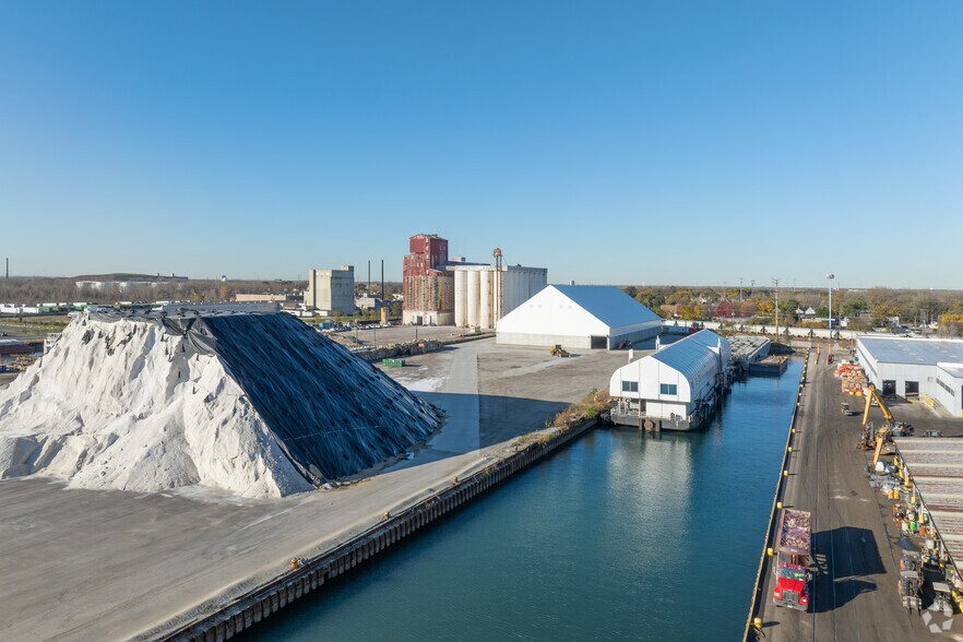 3020 E 104th St, Chicago, IL en venta - Foto del edificio - Imagen 1 de 16