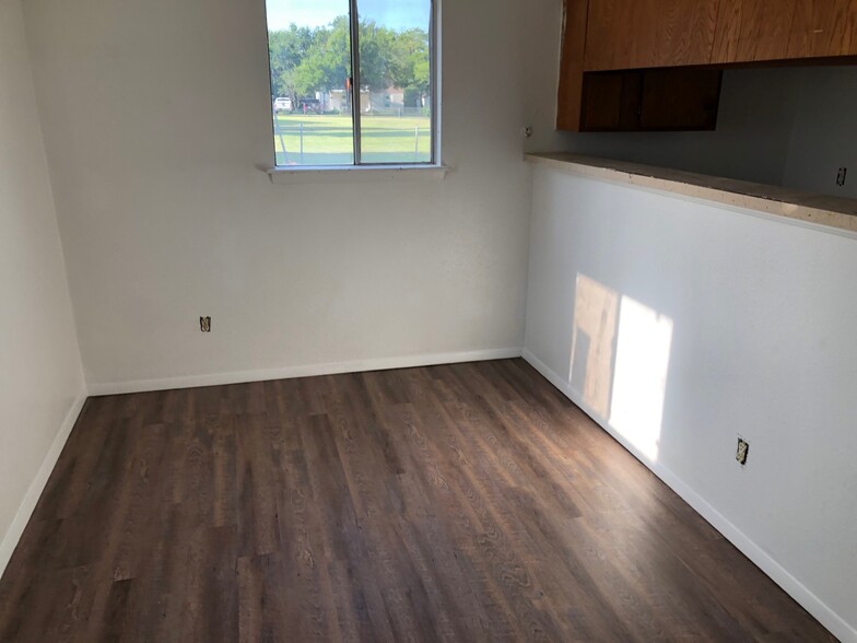 1801 NE 1st Ave, Mineral Wells, TX en venta - Foto del edificio - Imagen 3 de 4