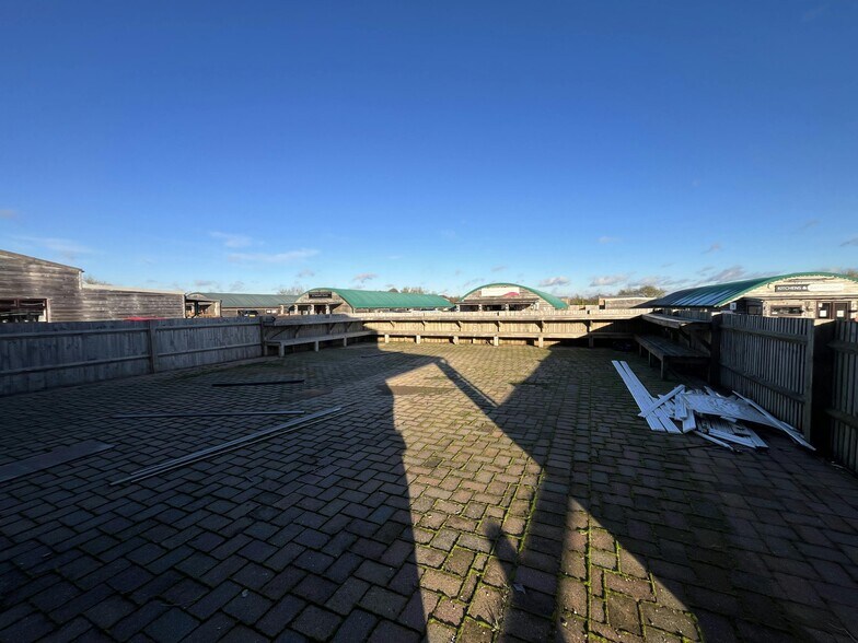 Stanbridge Rd, Haddenham en alquiler - Foto del edificio - Imagen 3 de 5