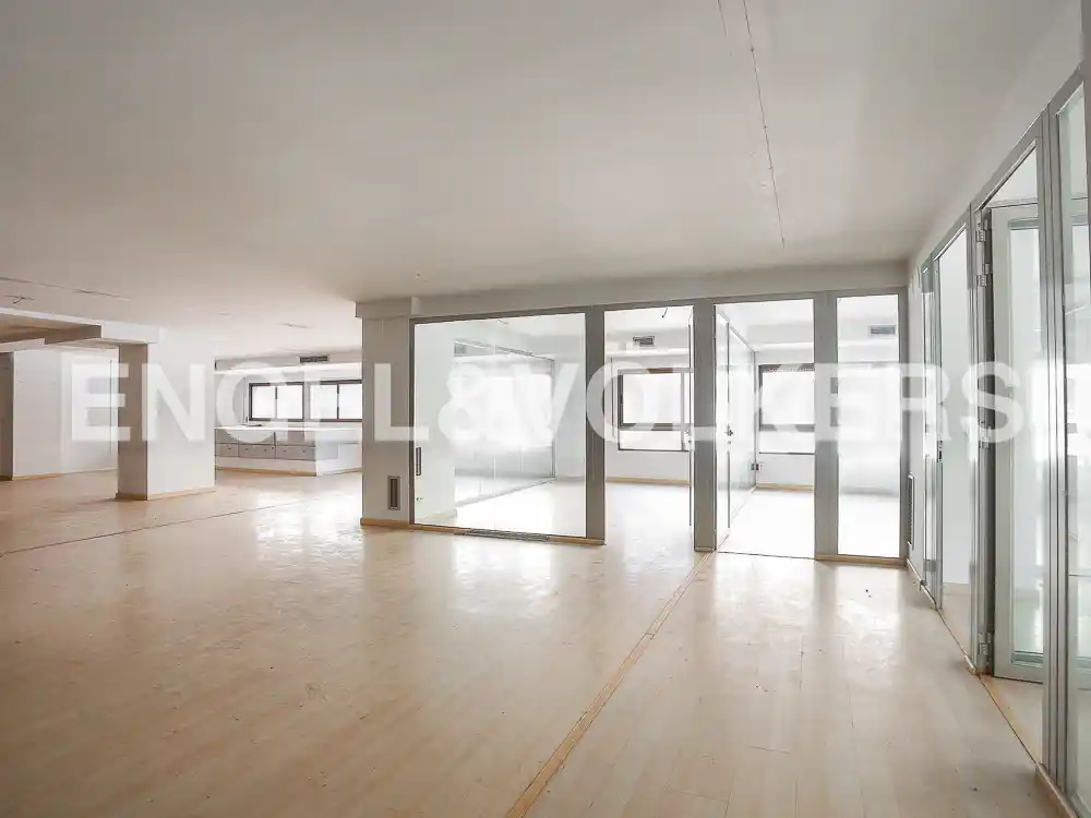 Local en València, Valencia en alquiler Foto del interior- Imagen 1 de 14