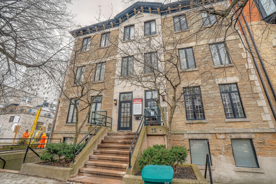 15 Bold St, Hamilton, ON en venta - Foto del edificio - Imagen 3 de 27