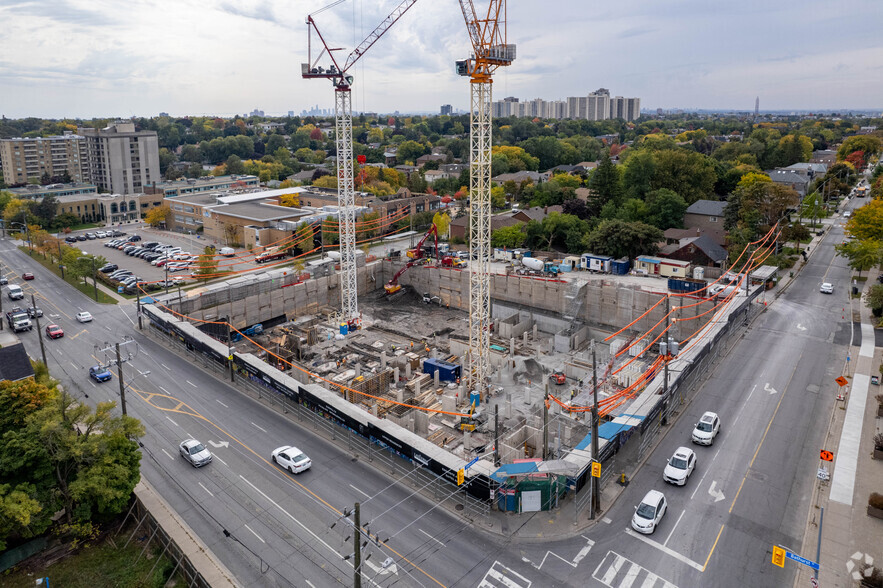 2788 Bathurst St, Toronto, ON en alquiler - Foto del edificio - Imagen 2 de 3