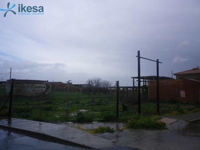 Terreno en San Bartolomé de la Torre, Huelva en venta - Foto del edificio - Imagen 2 de 5