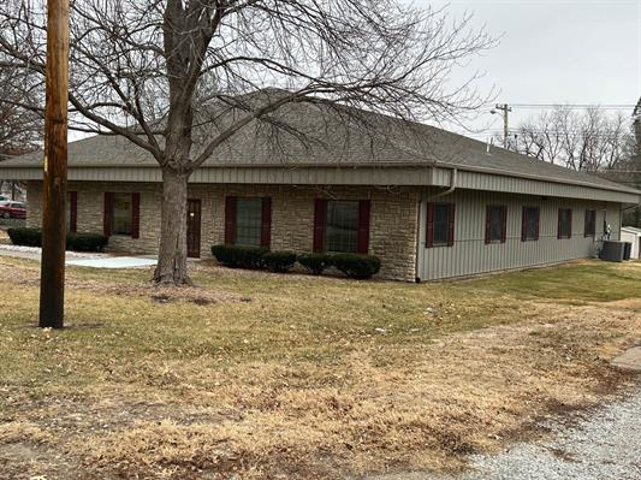 1807 4th Corso, Nebraska City, NE en alquiler - Foto del edificio - Imagen 2 de 17