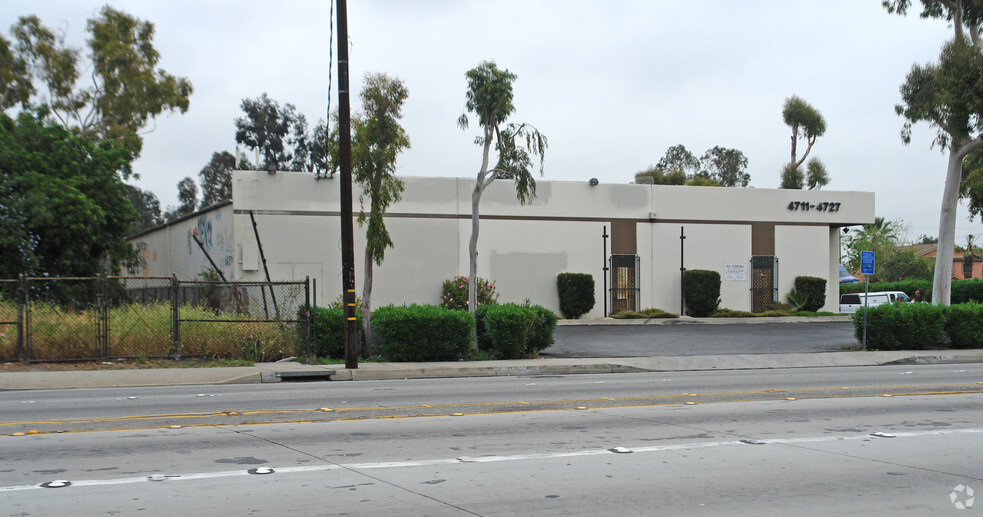 4719 E Washington Blvd, Commerce, CA en alquiler - Foto del edificio - Imagen 3 de 9