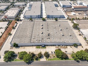 1930 S Parco Ave, Ontario, CA - VISTA AÉREA  vista de mapa