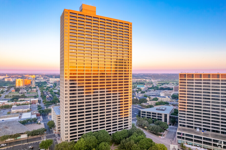 801 Cherry St, Fort Worth, TX en alquiler - Foto del edificio - Imagen 1 de 23