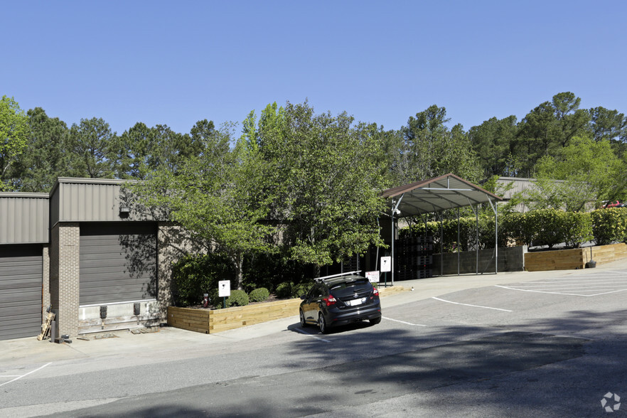 4500-4510 Preslyn Dr, Raleigh, NC en alquiler - Foto del edificio - Imagen 2 de 10